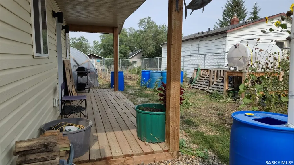 1005 Lillooet Street W Moose Jaw SK S6H 4Z9