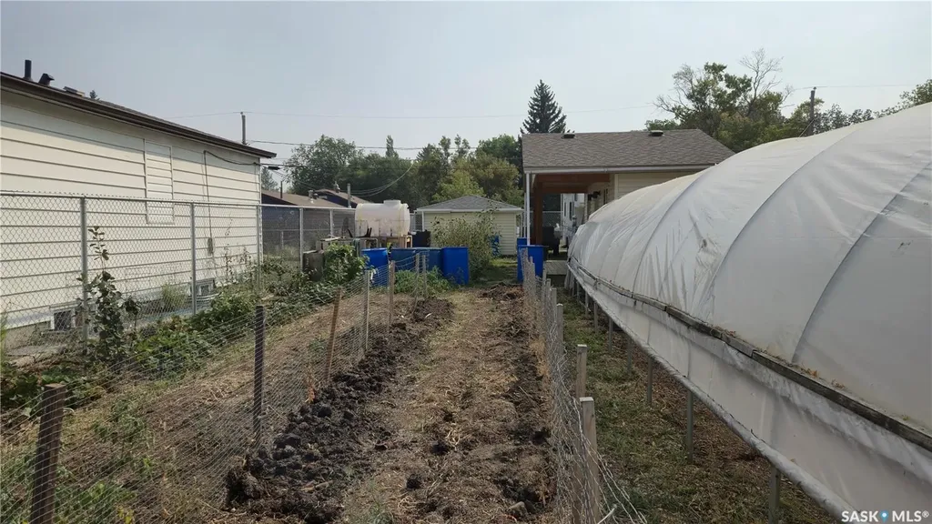 1005 Lillooet Street W Moose Jaw SK S6H 4Z9