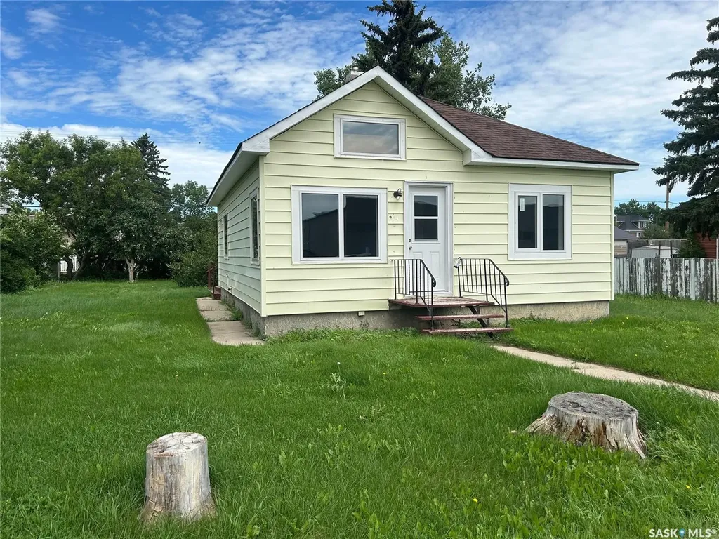 304 Main Street Avonlea SK S0H 0C0