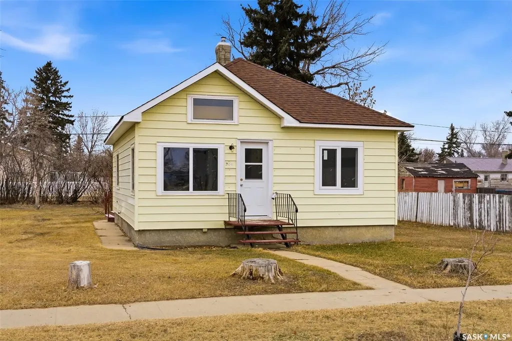 304 Main Street Avonlea SK S0H 0C0