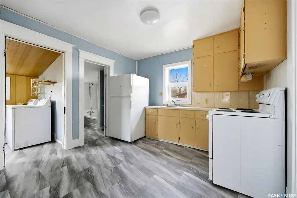 304 Main Street Avonlea SK S0H 0C0
