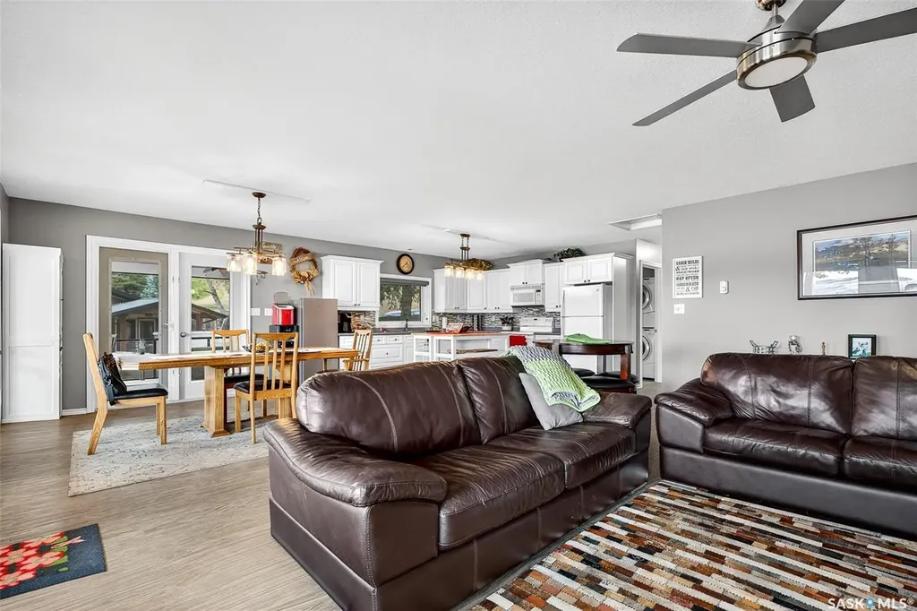 367 Daniel Drive North Grove SK S6H 4P4