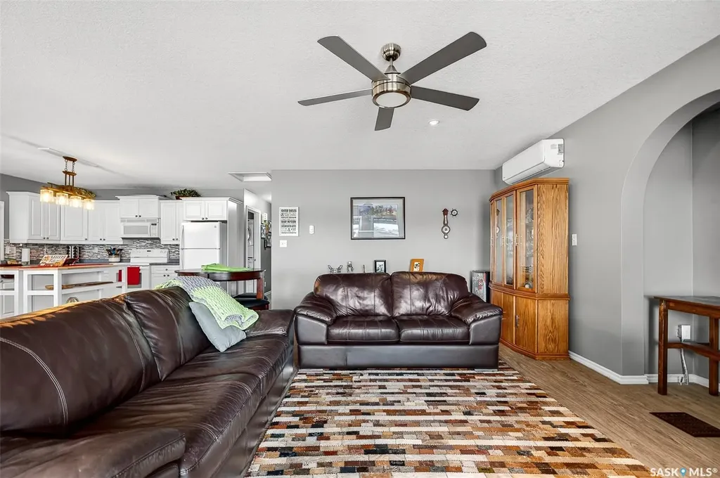 367 Daniel Drive North Grove SK S6H 4P4