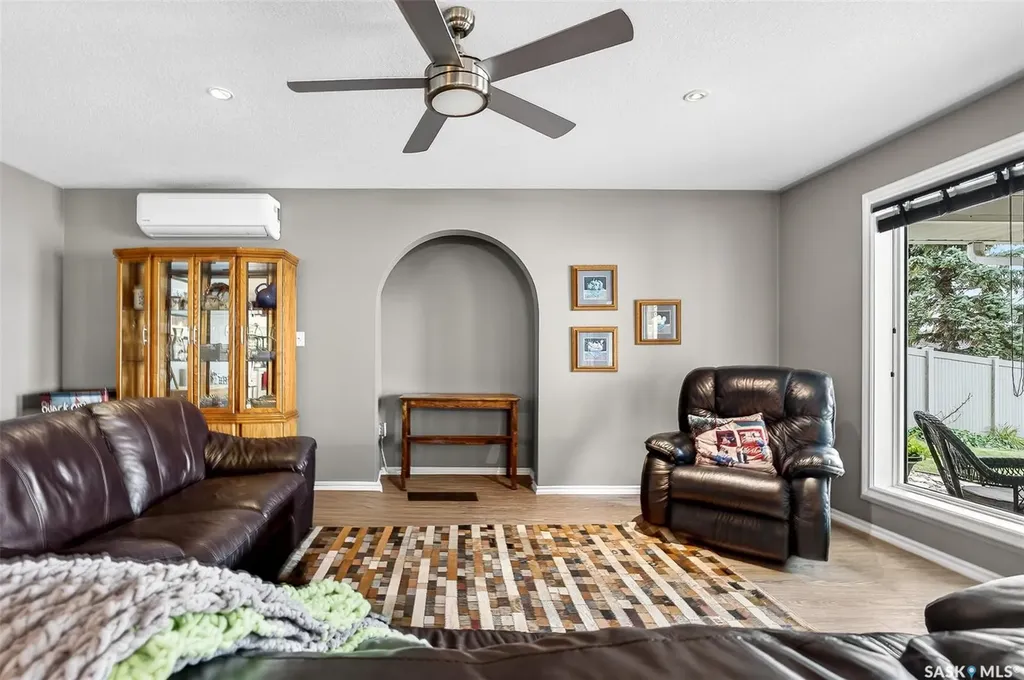 367 Daniel Drive North Grove SK S6H 4P4