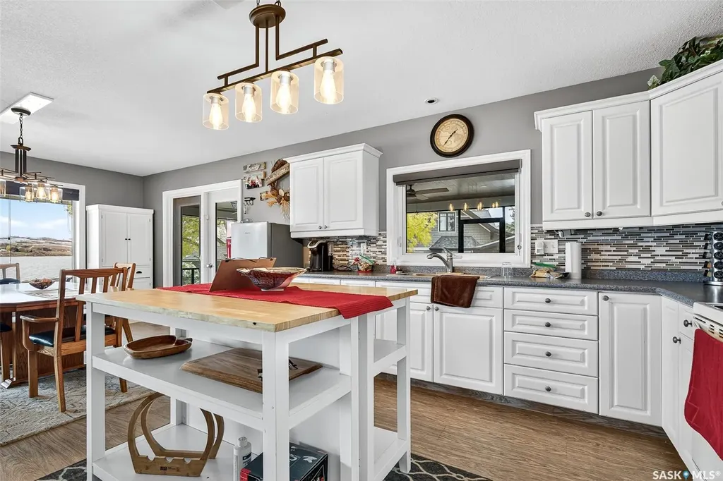 367 Daniel Drive North Grove SK S6H 4P4