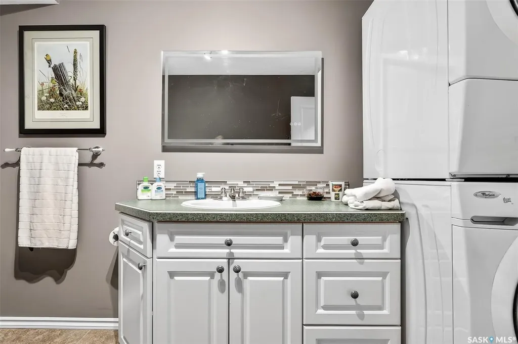 367 Daniel Drive North Grove SK S6H 4P4