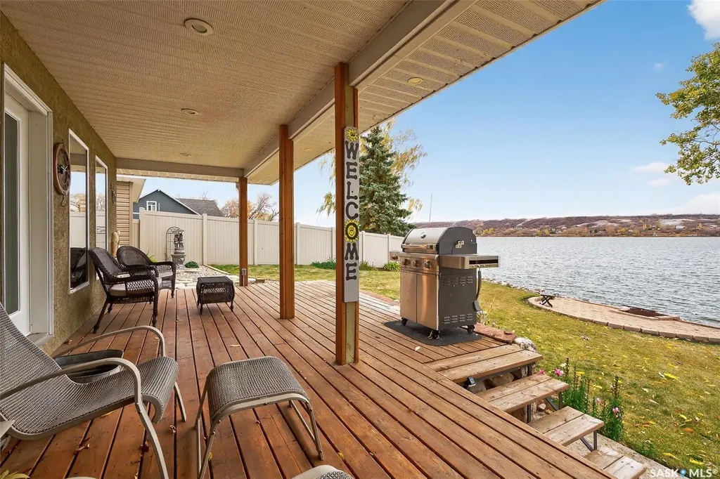 367 Daniel Drive North Grove SK S6H 4P4