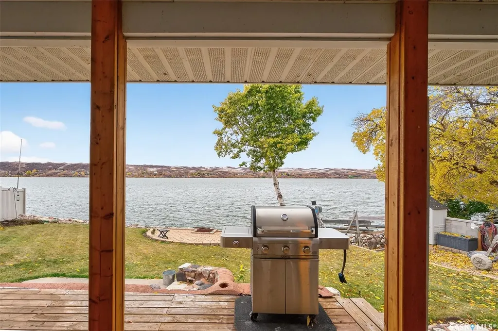 367 Daniel Drive North Grove SK S6H 4P4