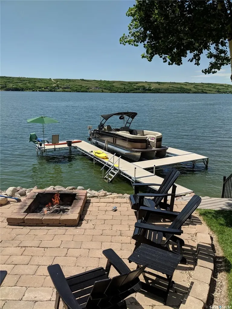 367 Daniel Drive North Grove SK S6H 4P4