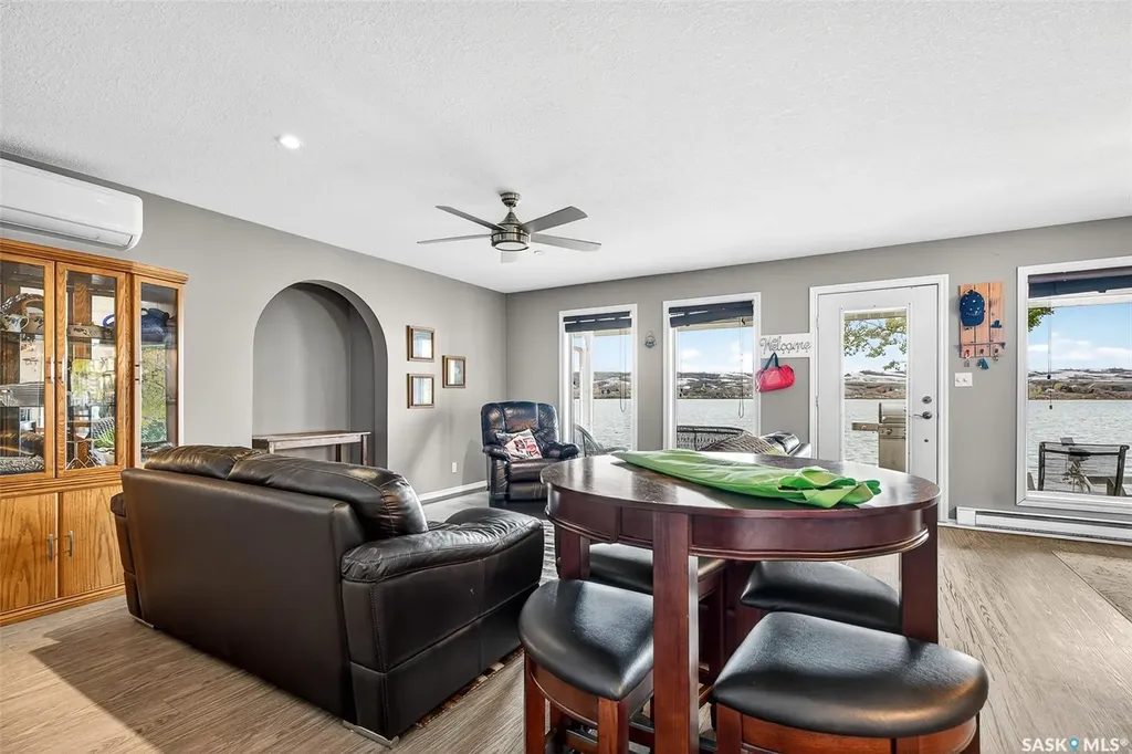 367 Daniel Drive North Grove SK S6H 4P4