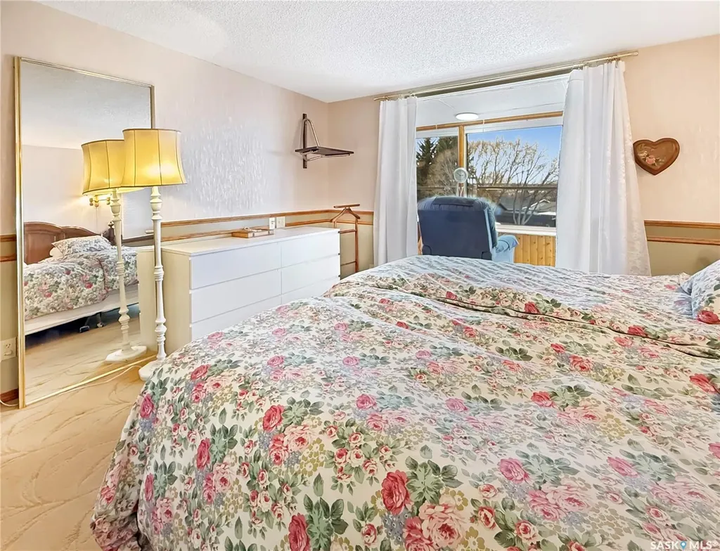275 Alpine Crescent Swift Current SK S9H 4T5