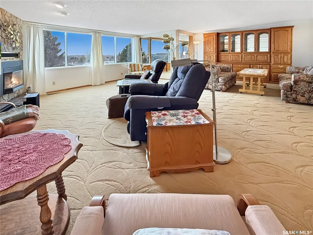 275 Alpine Crescent Swift Current SK S9H 4T5