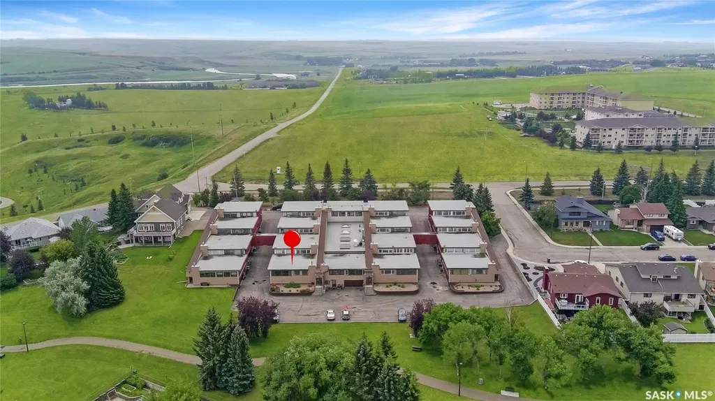 275 Alpine Crescent Swift Current SK S9H 4T5