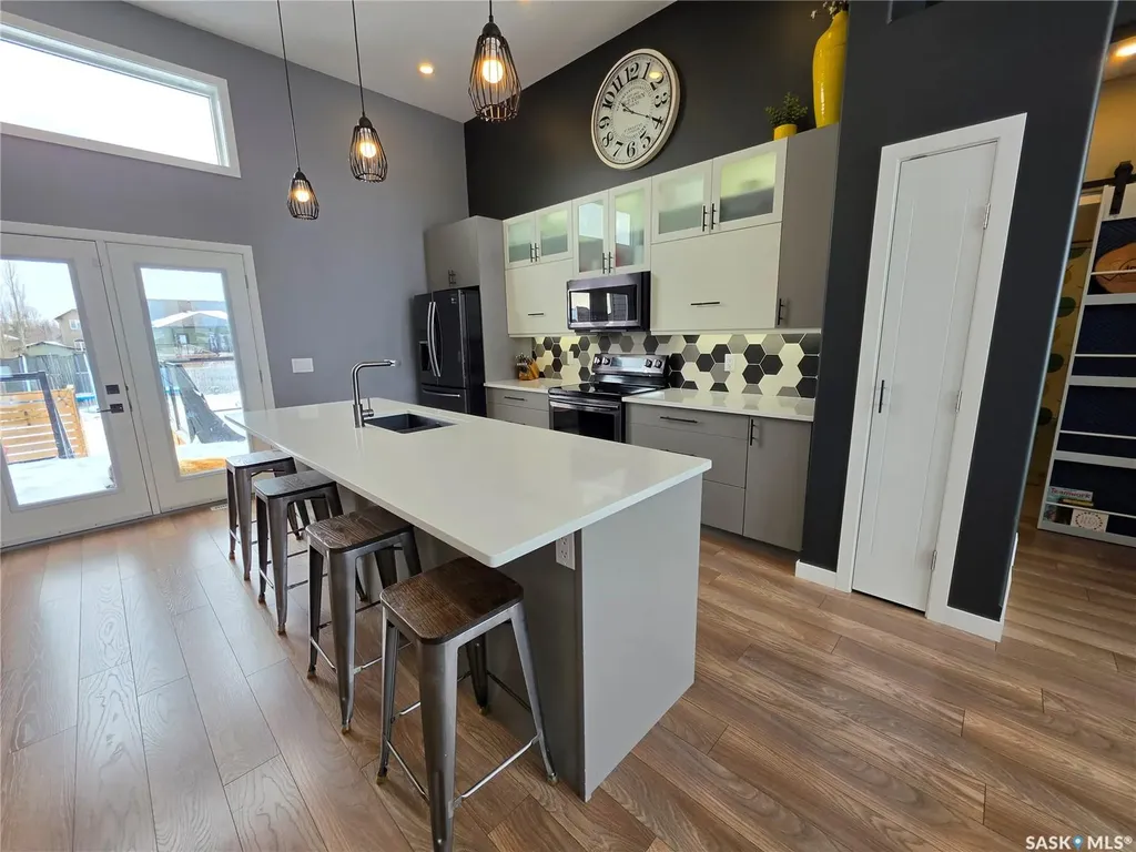 9 Carl Drive Meadow Lake SK S9X 1Z9