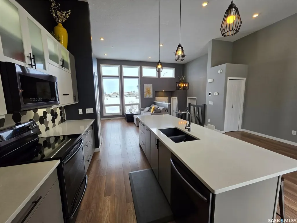 9 Carl Drive Meadow Lake SK S9X 1Z9