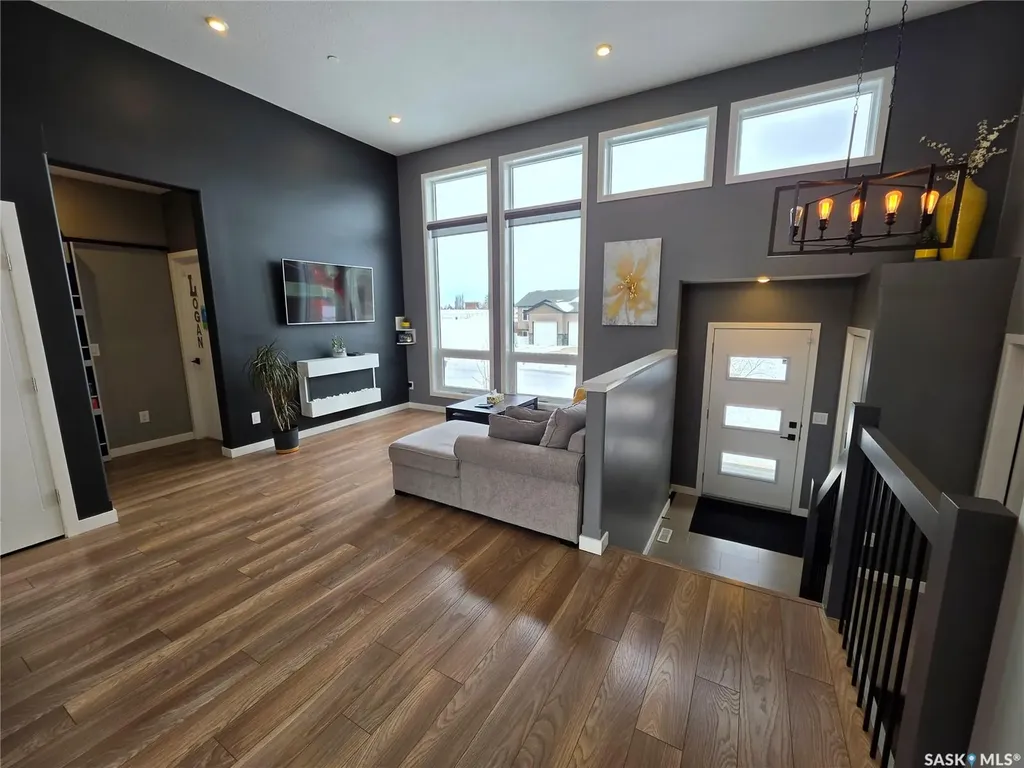 9 Carl Drive Meadow Lake SK S9X 1Z9