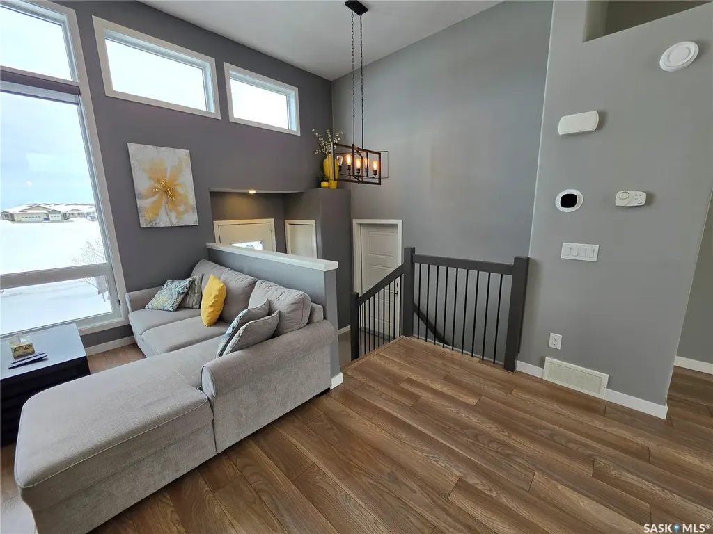 9 Carl Drive Meadow Lake SK S9X 1Z9
