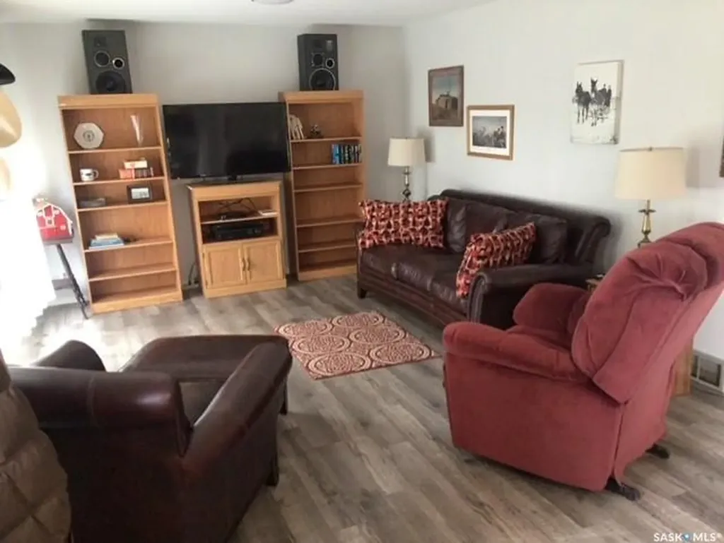 121 2nd Avenue S Rose Valley SK S0E 1M0