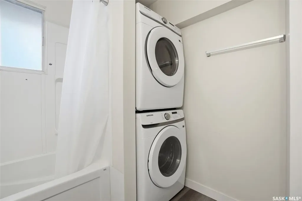 505 L Avenue N Saskatoon SK S7L 2P8