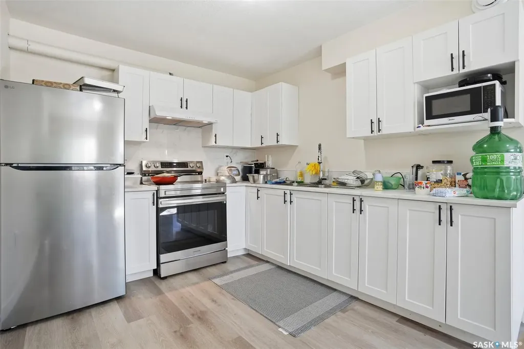 505 L Avenue N Saskatoon SK S7L 2P8