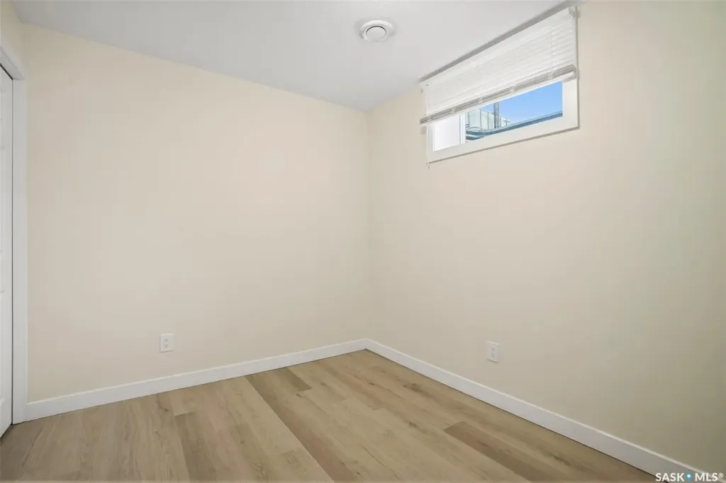 505 L Avenue N Saskatoon SK S7L 2P8