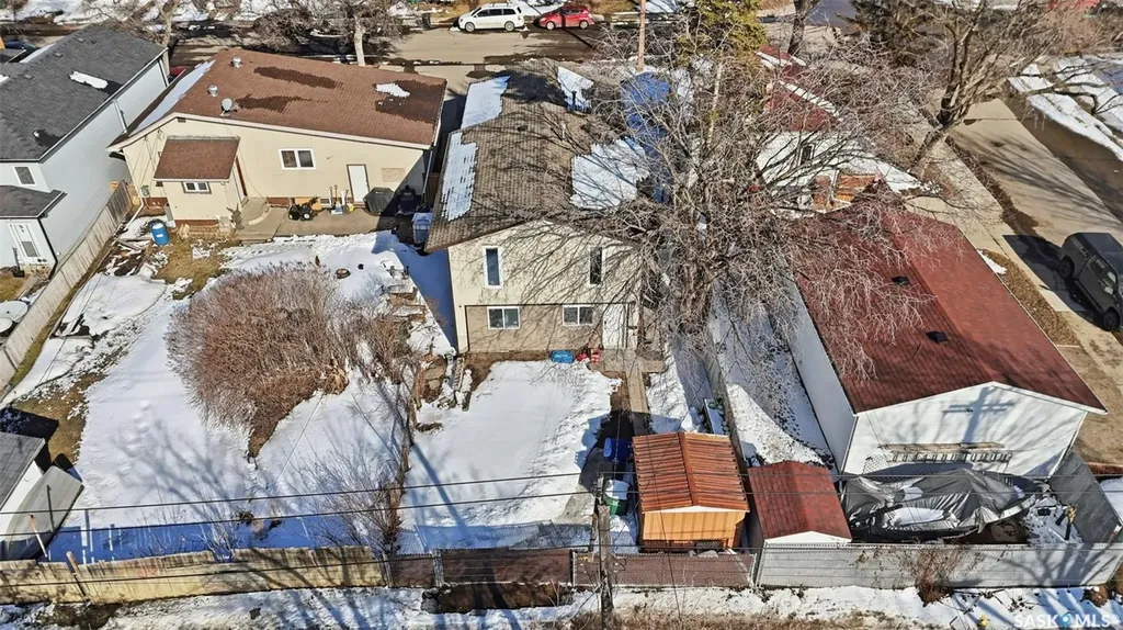 505 L Avenue N Saskatoon SK S7L 2P8