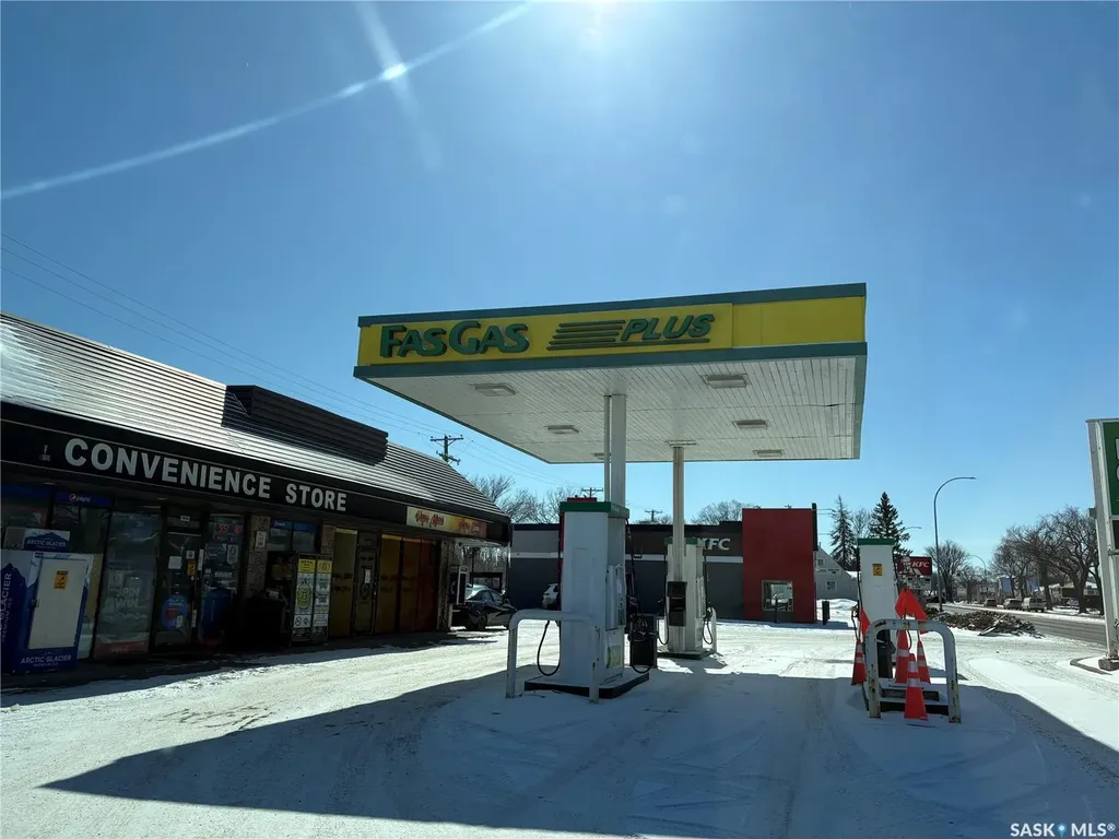 1604 Idylwyld Drive N Saskatoon SK S7L 1B1