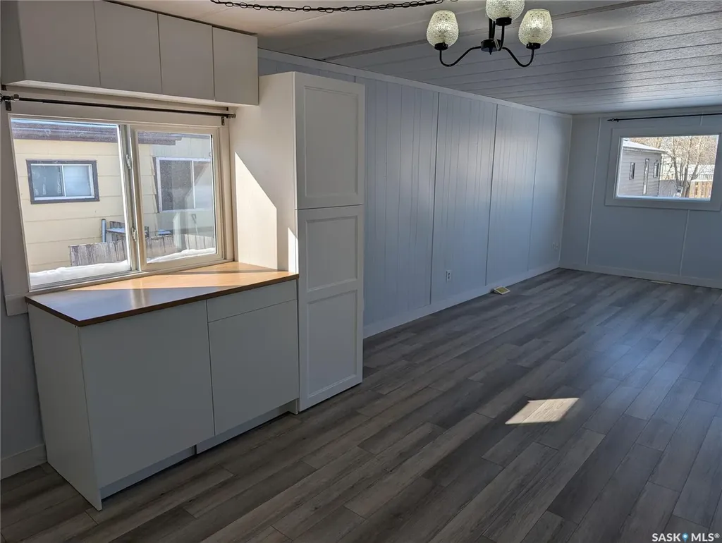 219 Grant Street Saskatoon SK S7N 2A5