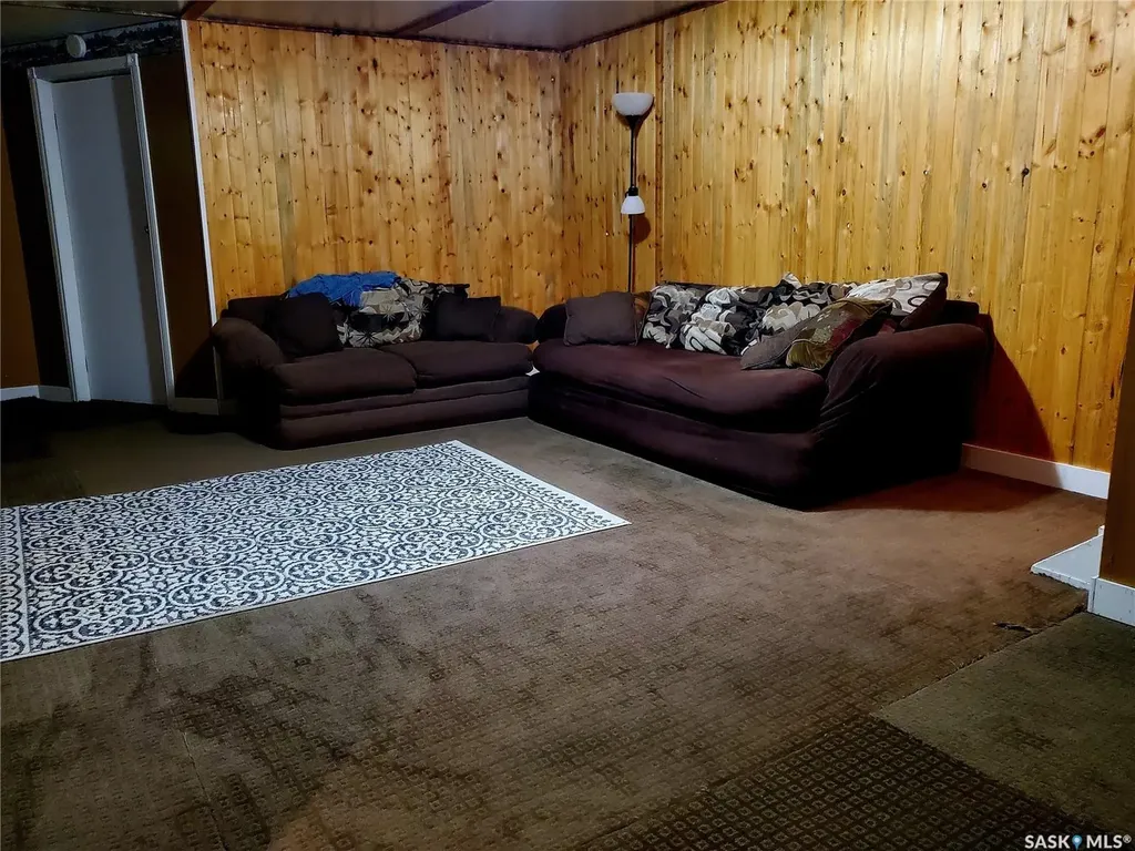 102 Railway Avenue E Waldeck SK S0H 4J0