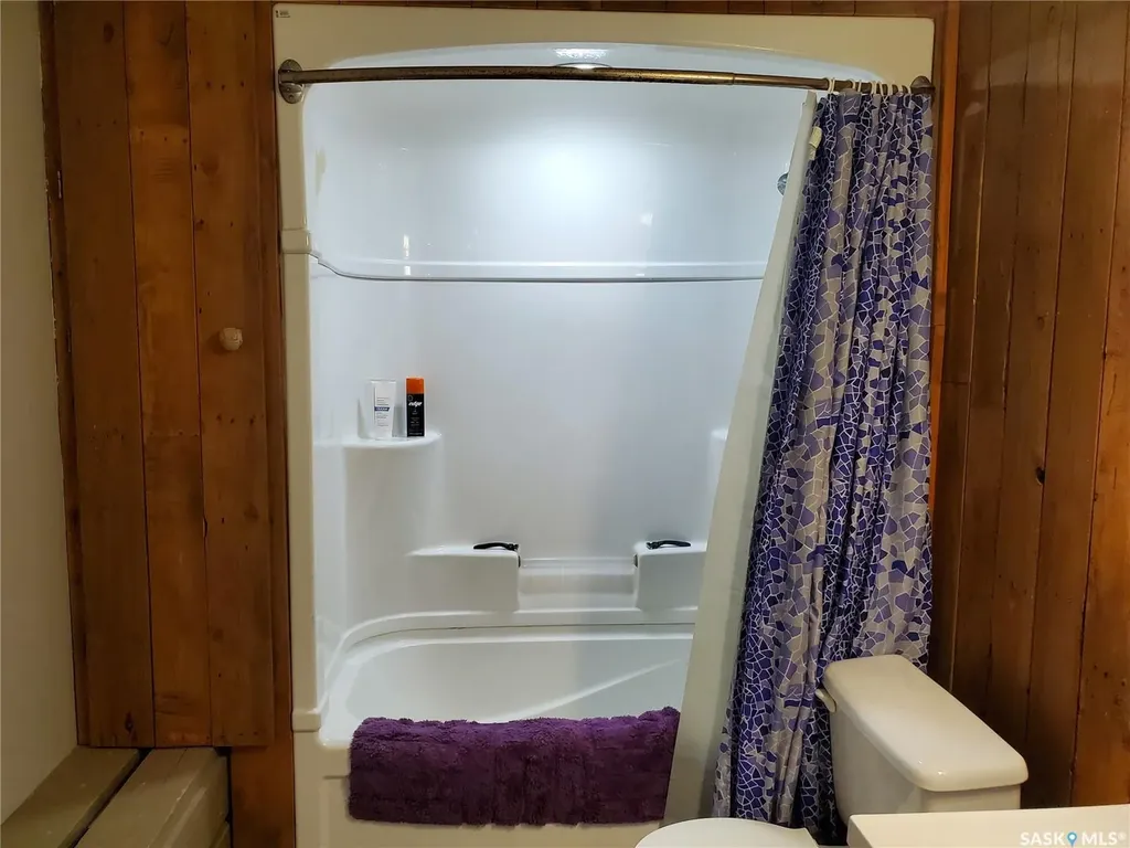 102 Railway Avenue E Waldeck SK S0H 4J0