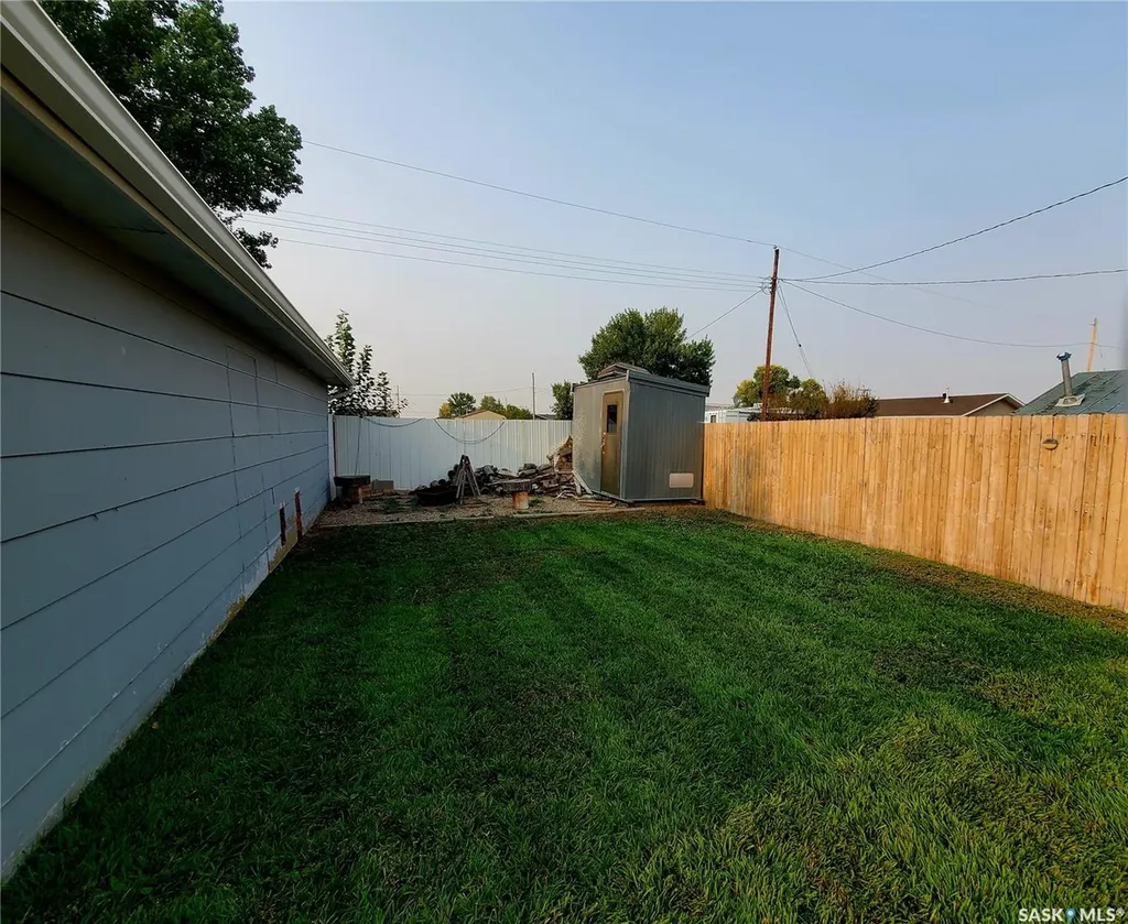 102 Railway Avenue E Waldeck SK S0H 4J0