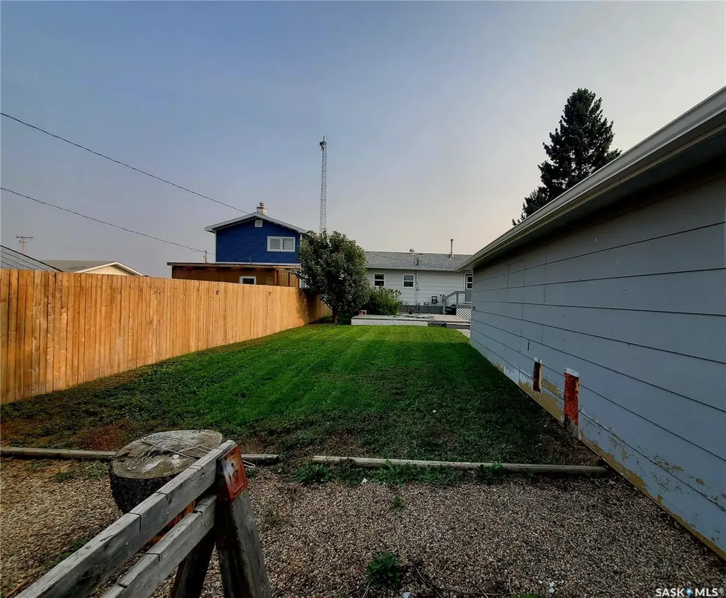 102 Railway Avenue E Waldeck SK S0H 4J0