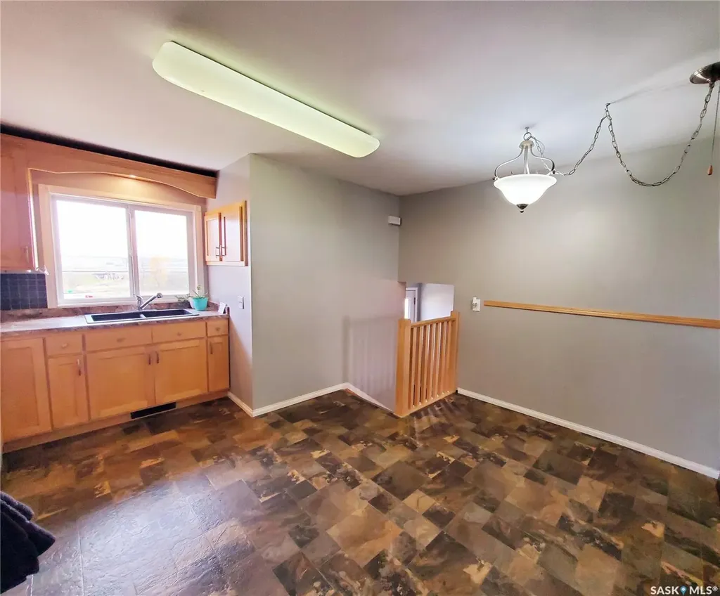 102 Railway Avenue E Waldeck SK S0H 4J0