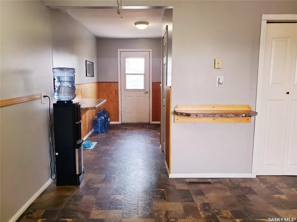 102 Railway Avenue E Waldeck SK S0H 4J0