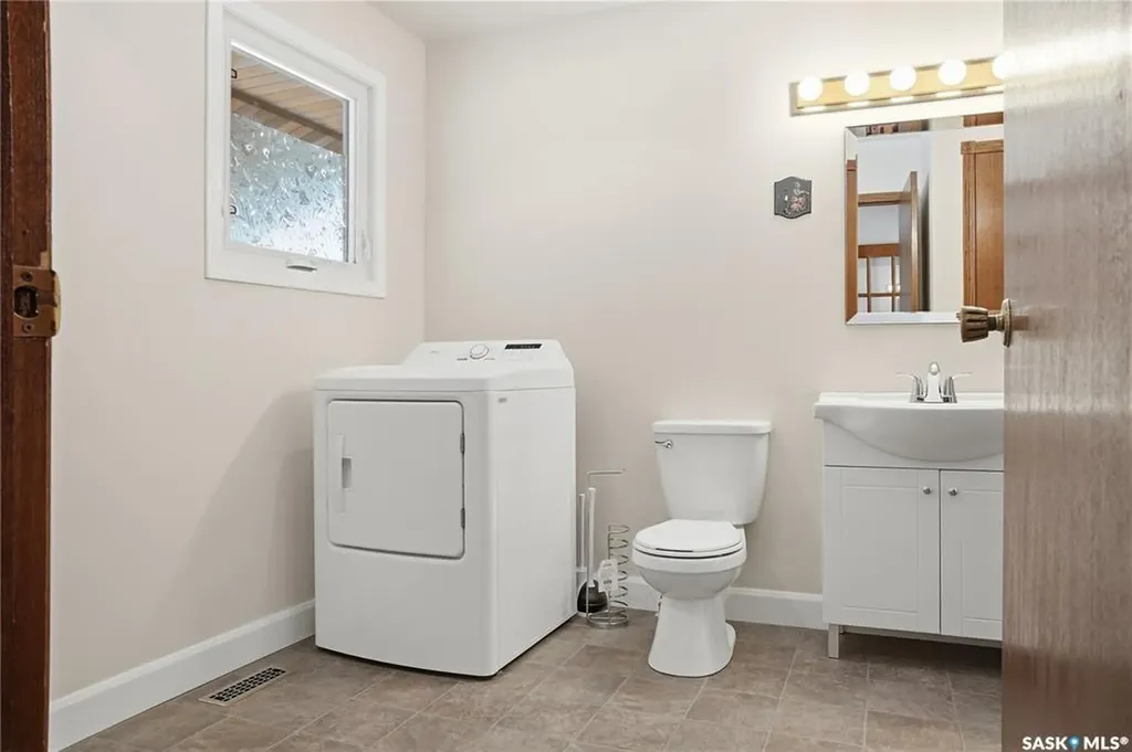 82 Burton Street Grand Coulee SK S4M 0A3