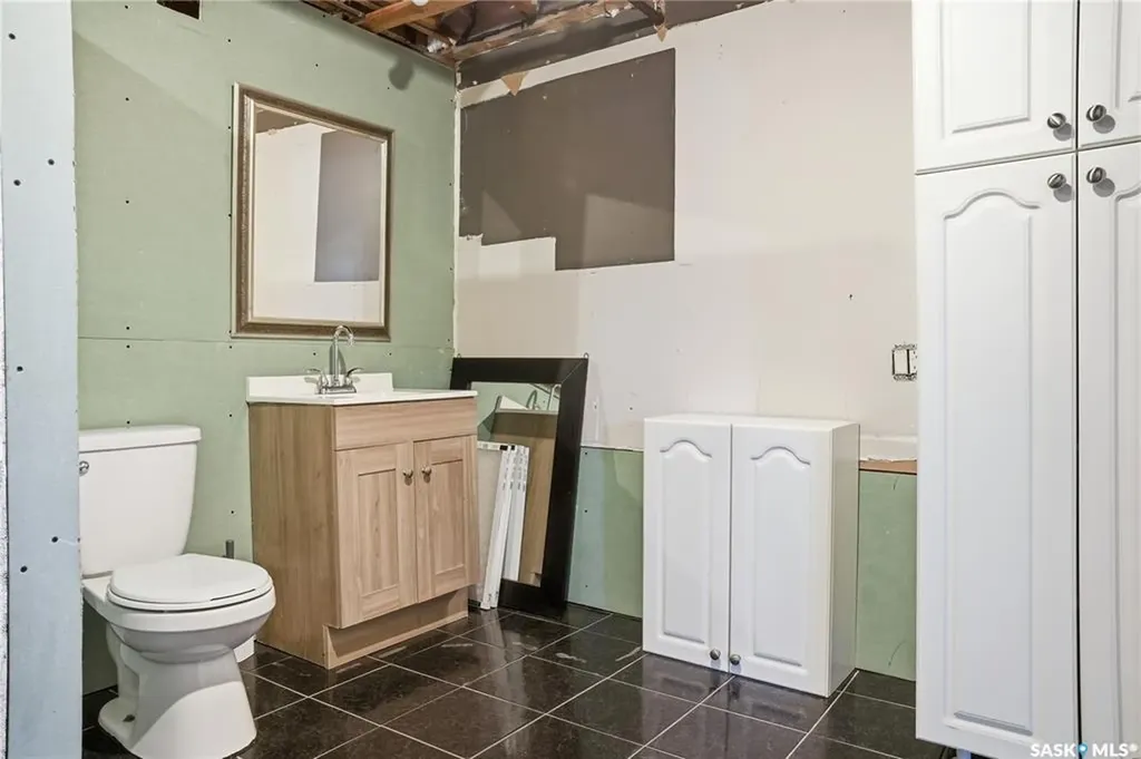 82 Burton Street Grand Coulee SK S4M 0A3