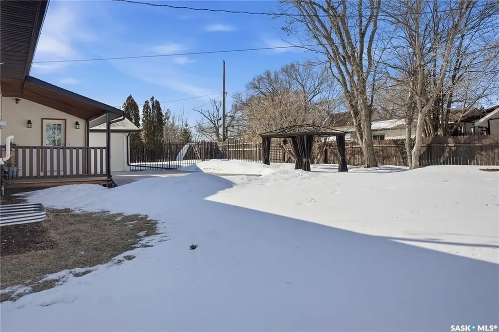82 Burton Street Grand Coulee SK S4M 0A3