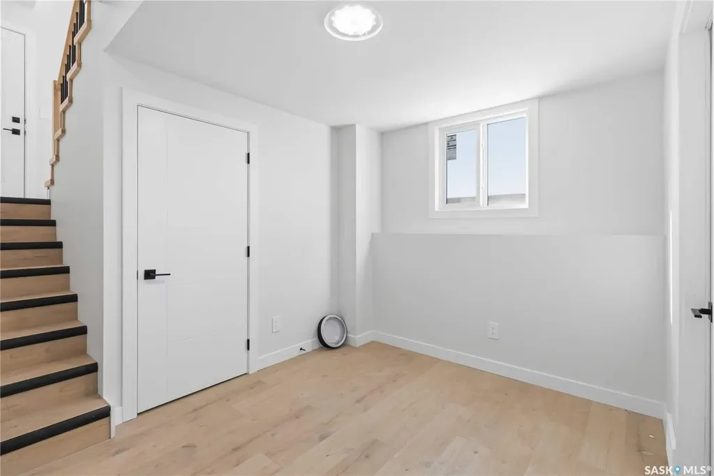 410 Nazarali Manor Saskatoon SK S7V 1X4