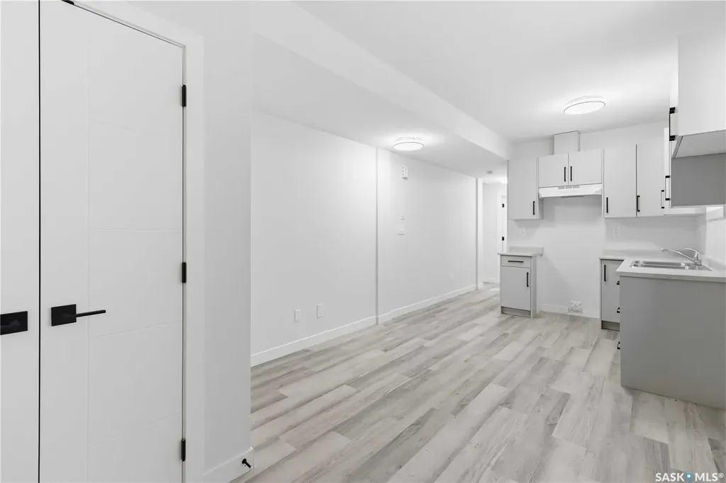 410 Nazarali Manor Saskatoon SK S7V 1X4