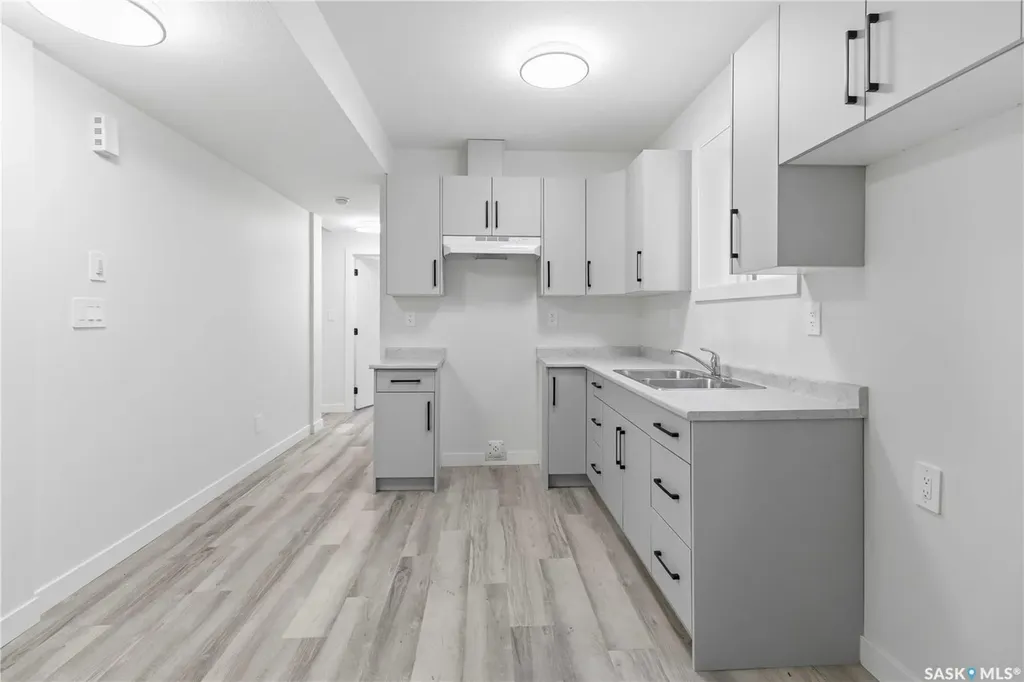 410 Nazarali Manor Saskatoon SK S7V 1X4