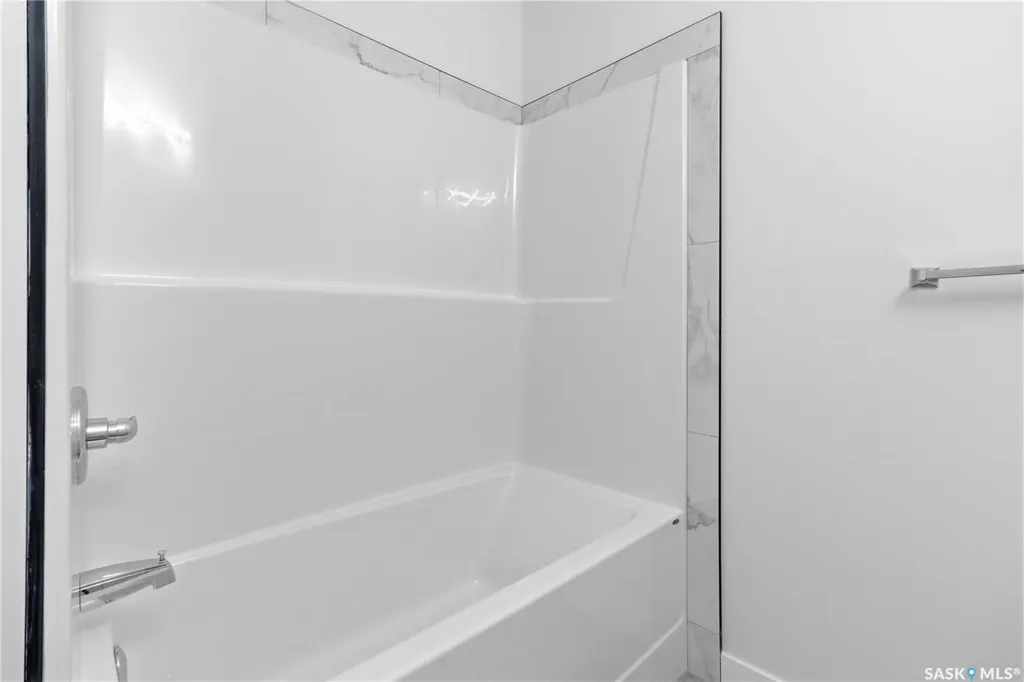 410 Nazarali Manor Saskatoon SK S7V 1X4