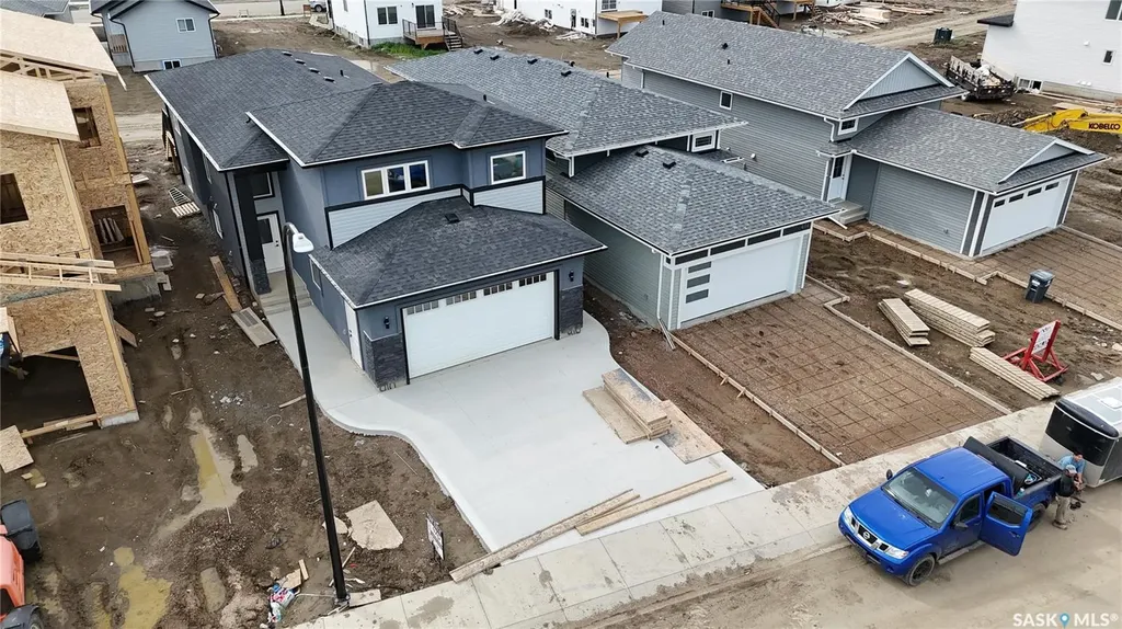 410 Nazarali Manor Saskatoon SK S7V 1X4