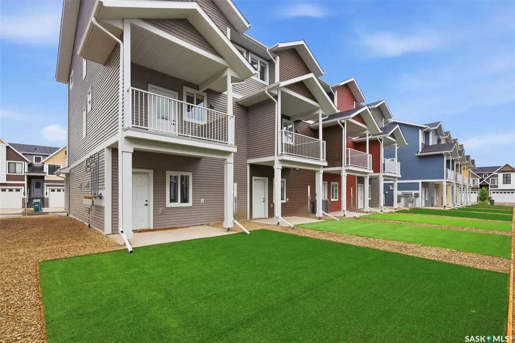 3220 11th Street W Saskatoon SK S7M 5M4