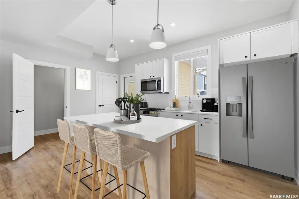 3220 11th Street W Saskatoon SK S7M 5M4