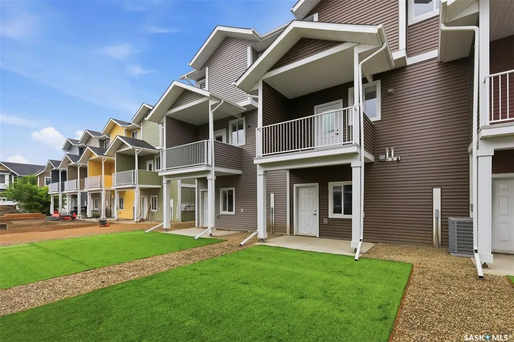 3220 11th Street W Saskatoon SK S7M 5M4