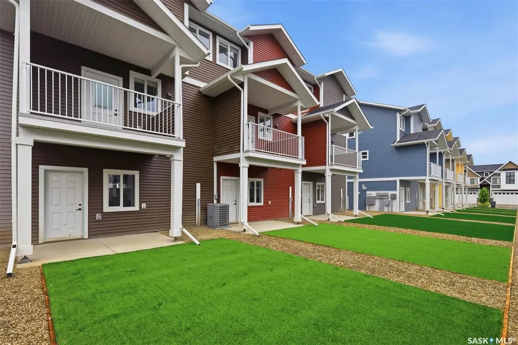 3220 11th Street W Saskatoon SK S7M 5M4