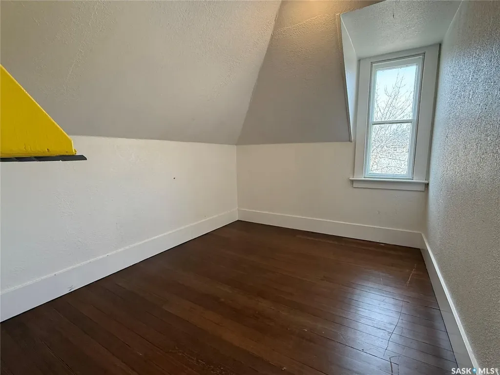 376 5th Avenue NW Swift Current SK S9H 0W8