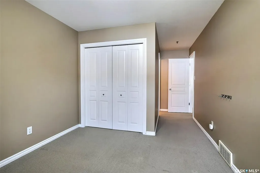 3946 Robinson Street Regina SK S4S 3C8