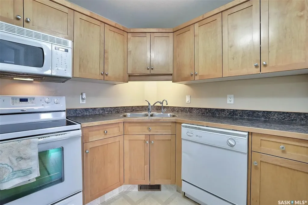 3946 Robinson Street Regina SK S4S 3C8