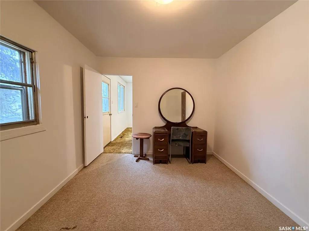 392 9th Avenue NW Swift Current SK S9H 1A9